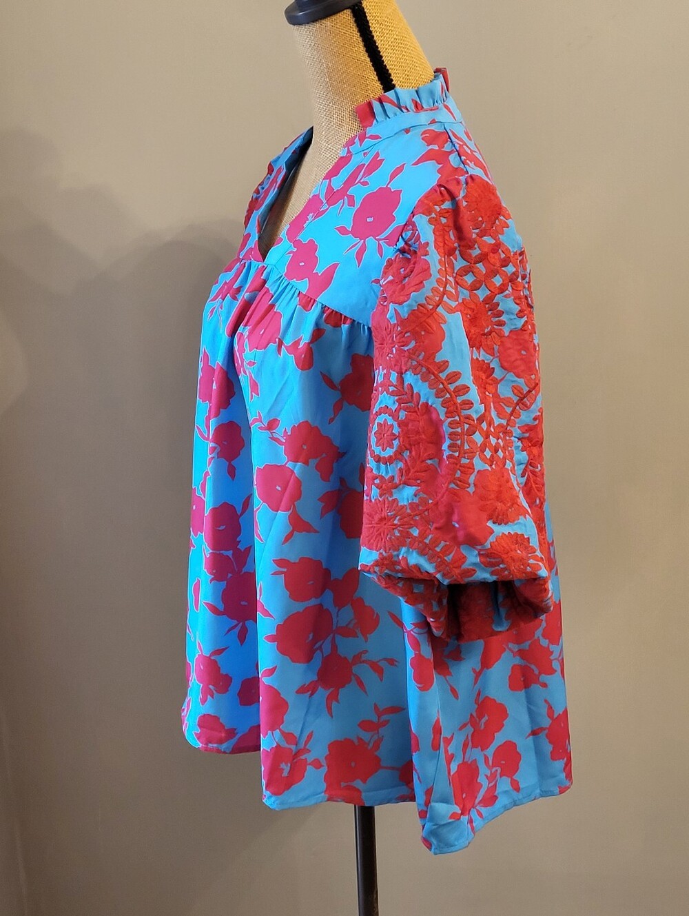 Umgee Large Blue/Red Peasant Blouse - Picture 5 of 8